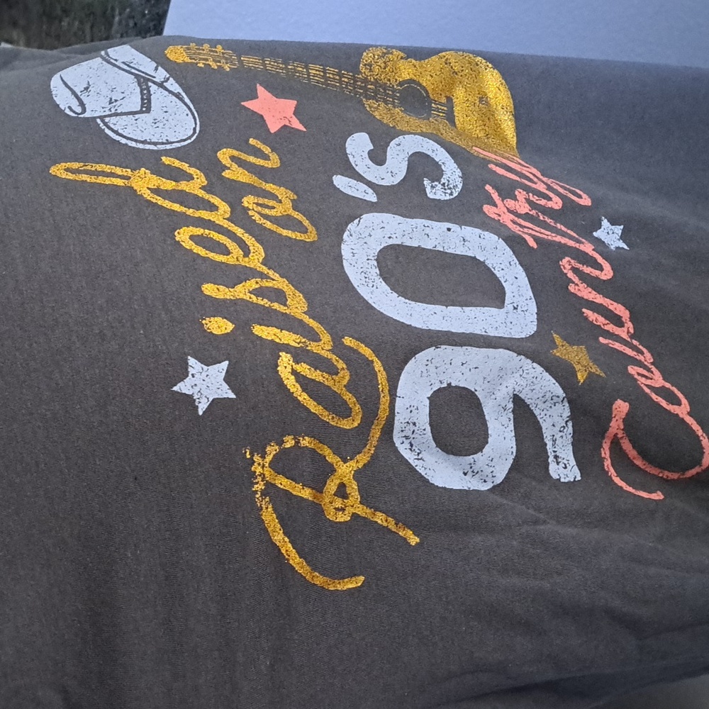 Maurices Graphic Tshirt | Size 0X - Picture 2 of 5